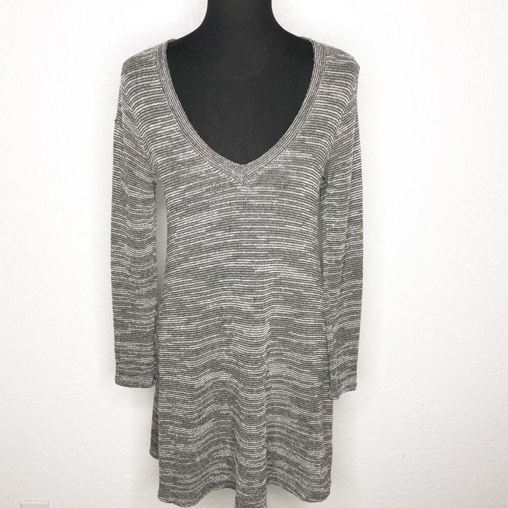 PPLA black white gray marled v neck sweater tunic size Small
